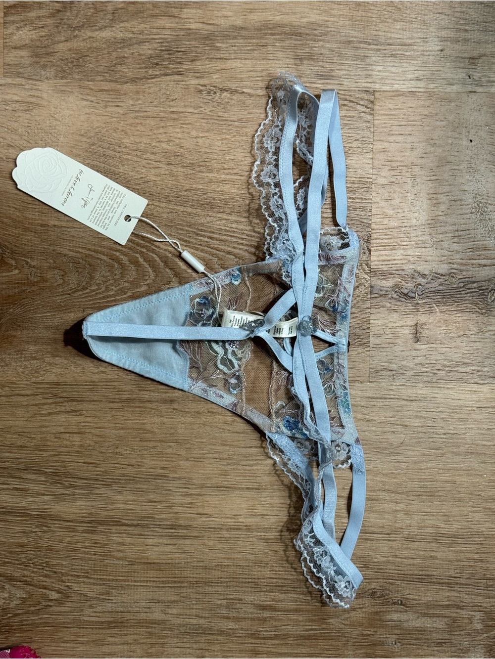 NEW For Love & Lemons Delicate Floral Lace Thong Size L Set of 3 - Picture 7 of 11